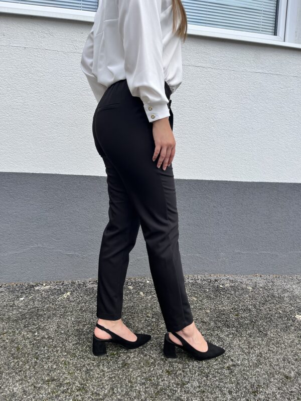 Čierne nohavice Sue Nohavice Woman Style 3